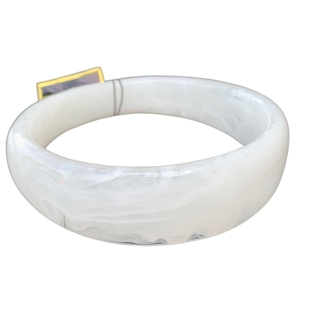 🆕 Joan Rivers Asymmetrical Plastic Bangle Bracelet - Picture 4 of 5